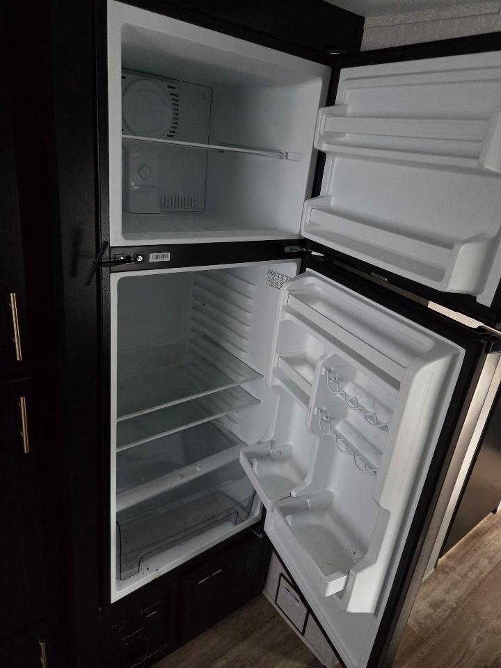 Forest River Grey Wolf Base 2022