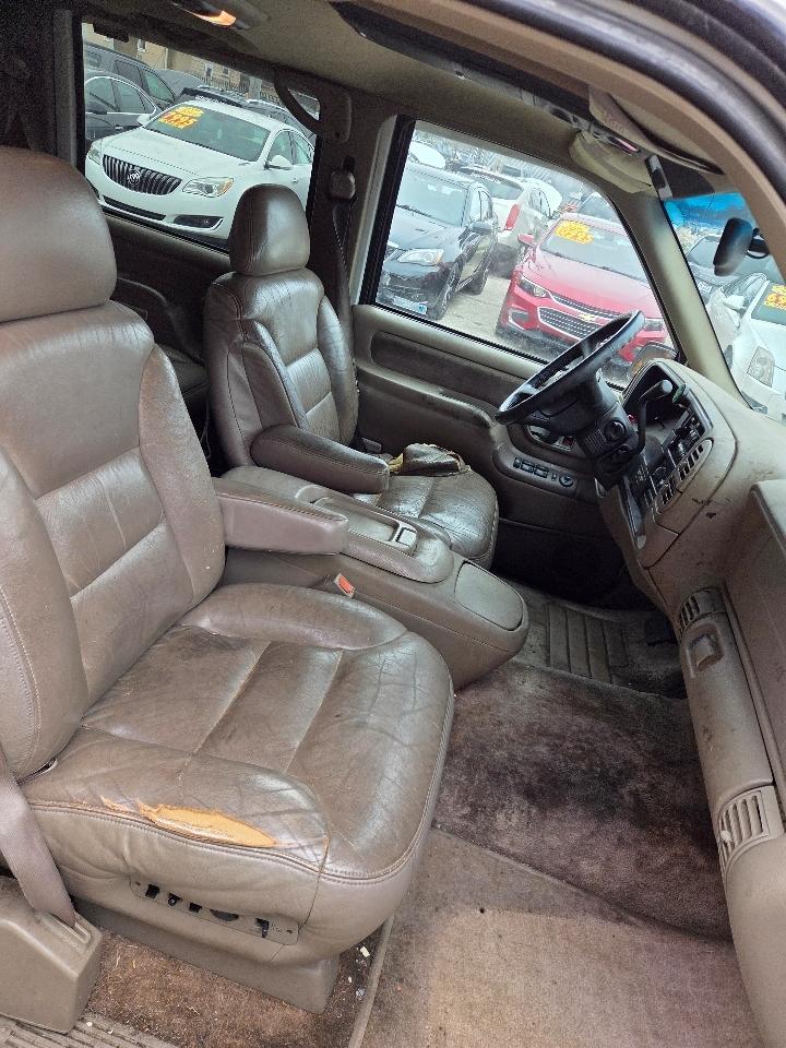 Chevrolet Tahoe 4-Door 4WD 1998