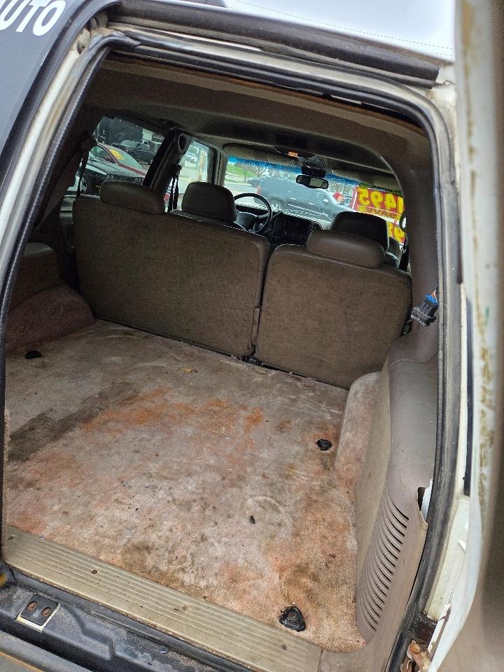 Chevrolet Tahoe 4-Door 4WD 1998