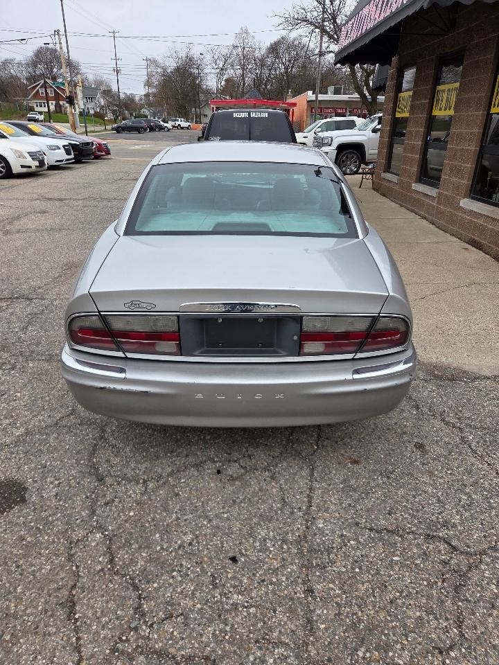 Buick Park Avenue Sedan 2005