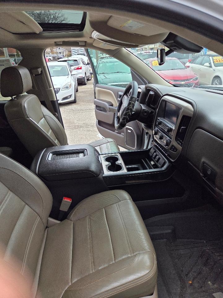 GMC Sierra 1500 Denali Crew Cab Long Box 4WD 2016