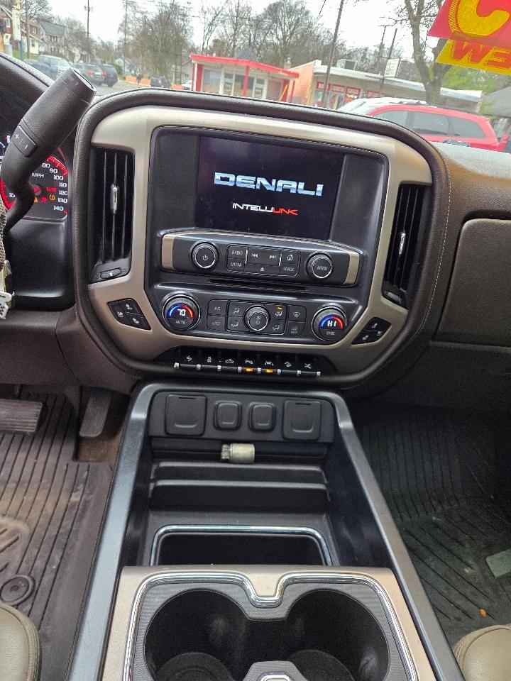 GMC Sierra 1500 Denali Crew Cab Long Box 4WD 2016