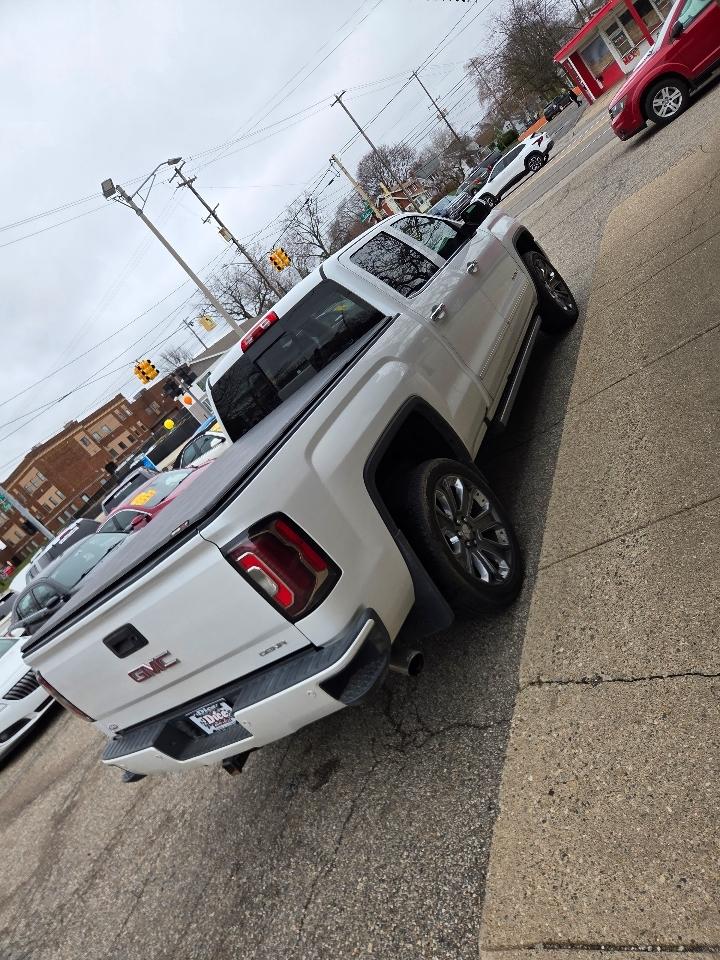 GMC Sierra 1500 Denali Crew Cab Long Box 4WD 2016
