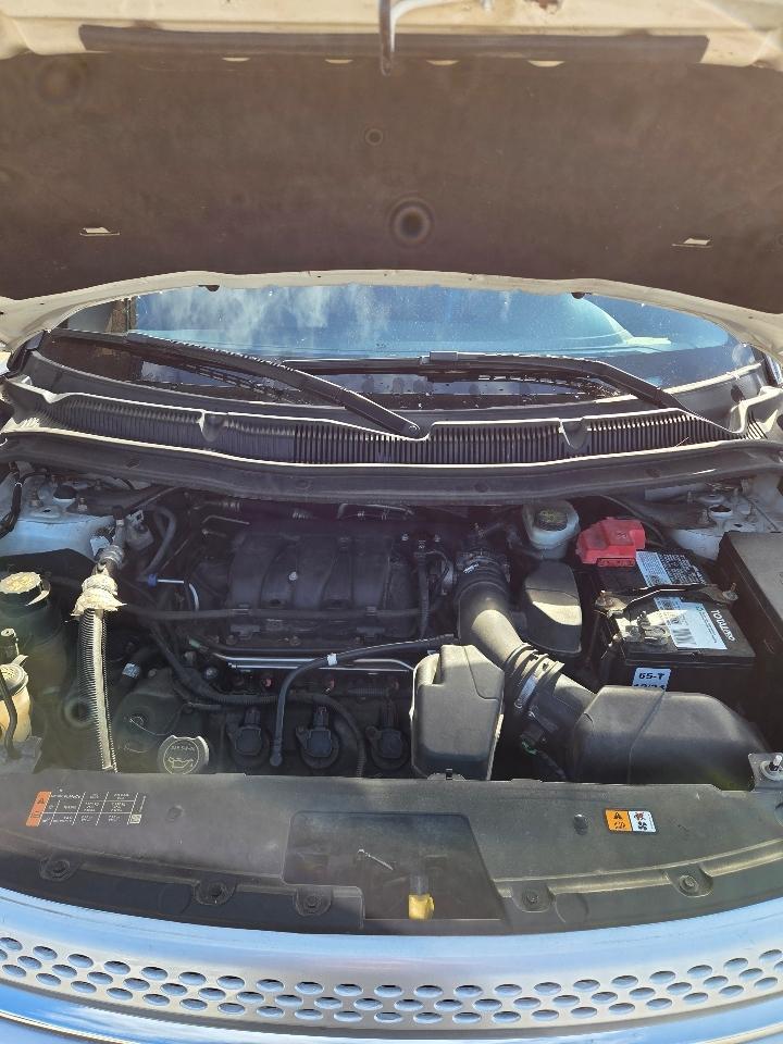 Ford Explorer 4WD 4dr V6 XLT 2015