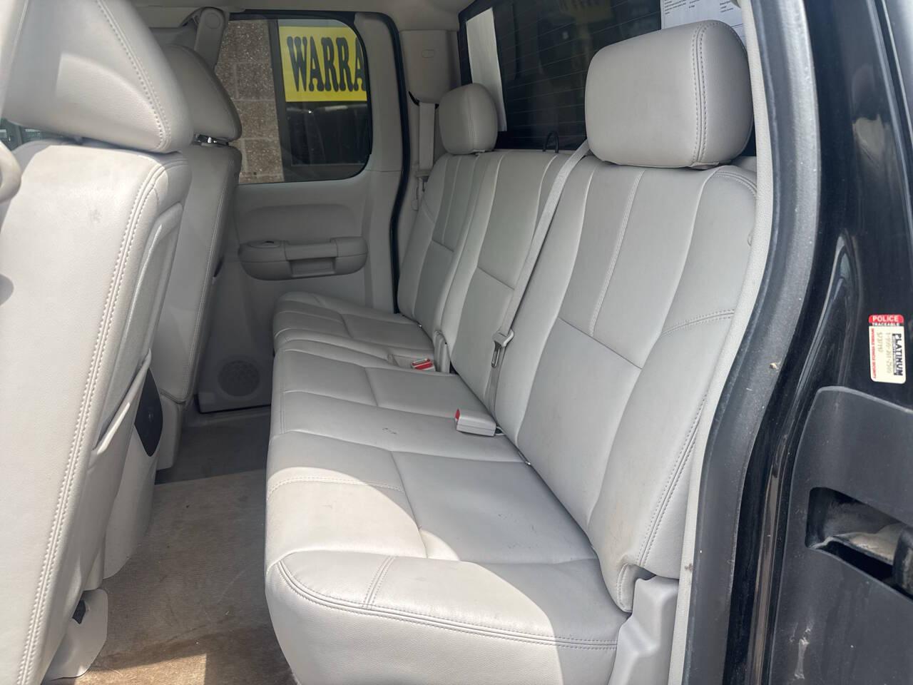 Chevrolet Silverado 1500 LTZ Ext. Cab Long Box 4WD 2013
