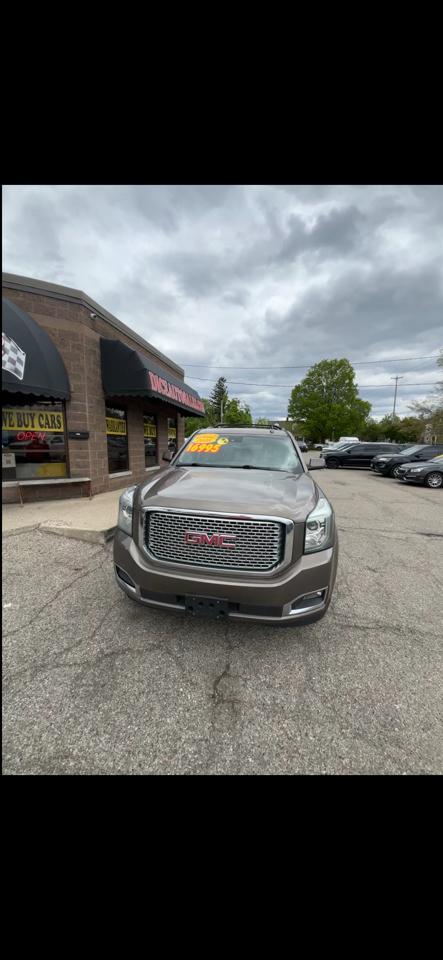 GMC Yukon Denali 4WD 2016