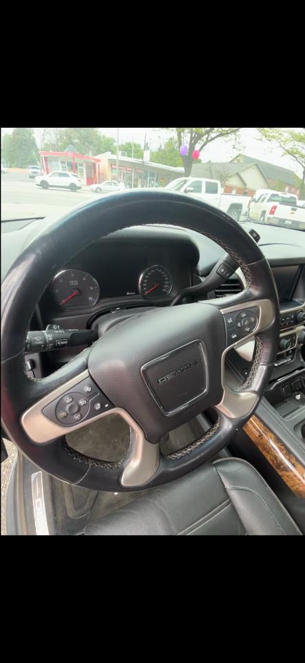 GMC Yukon Denali 4WD 2016