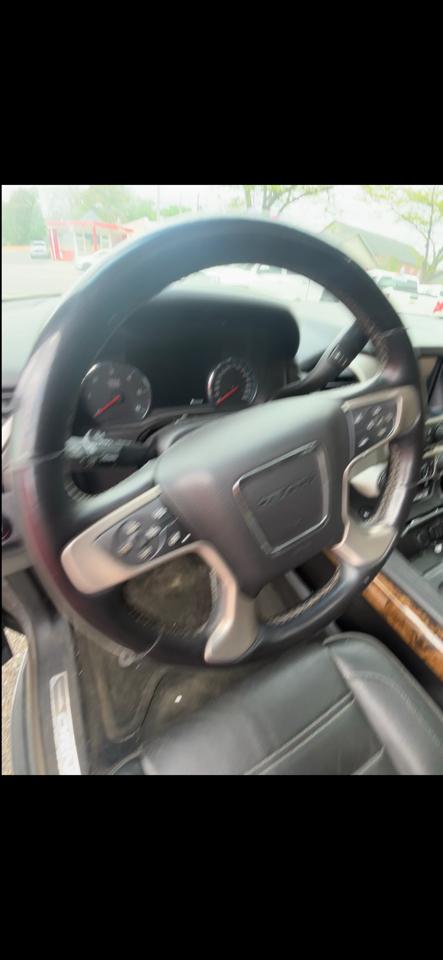 GMC Yukon Denali 4WD 2016