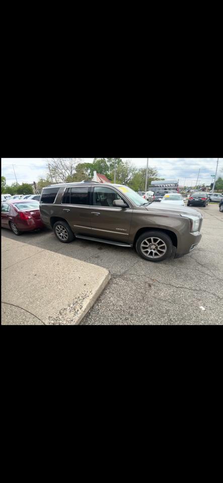 GMC Yukon Denali 4WD 2016