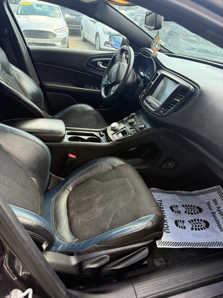 Chrysler 200 S 2016
