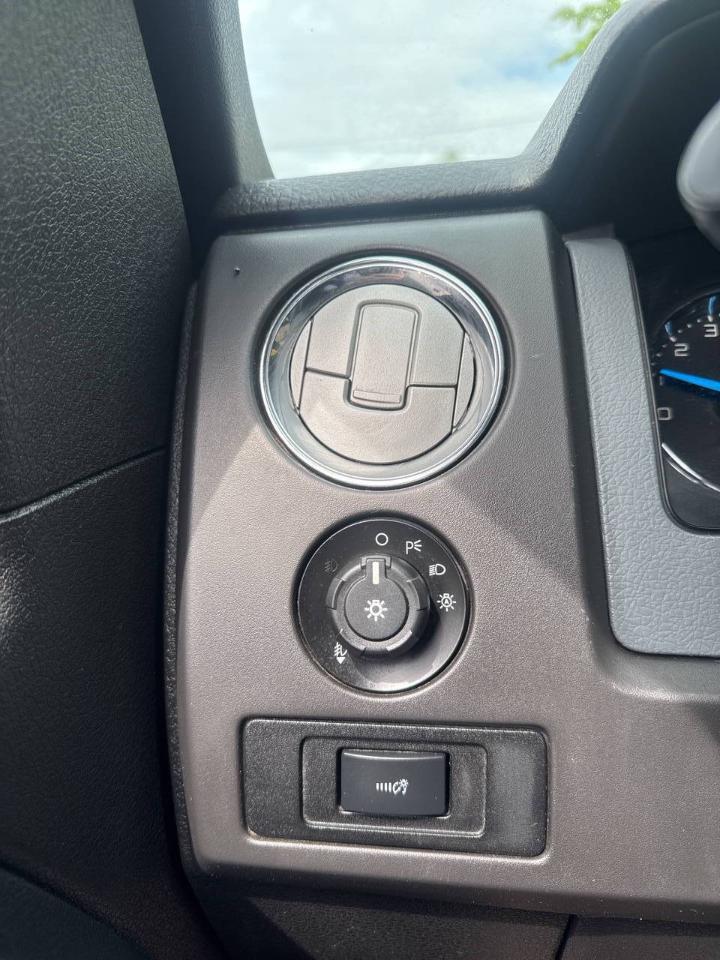 Ford F-150 Platinum SuperCrew 6.5-ft. Bed 4WD 2014