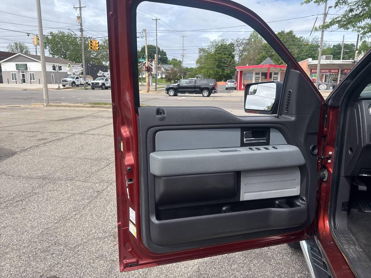 Ford F-150 Platinum SuperCrew 6.5-ft. Bed 4WD 2014