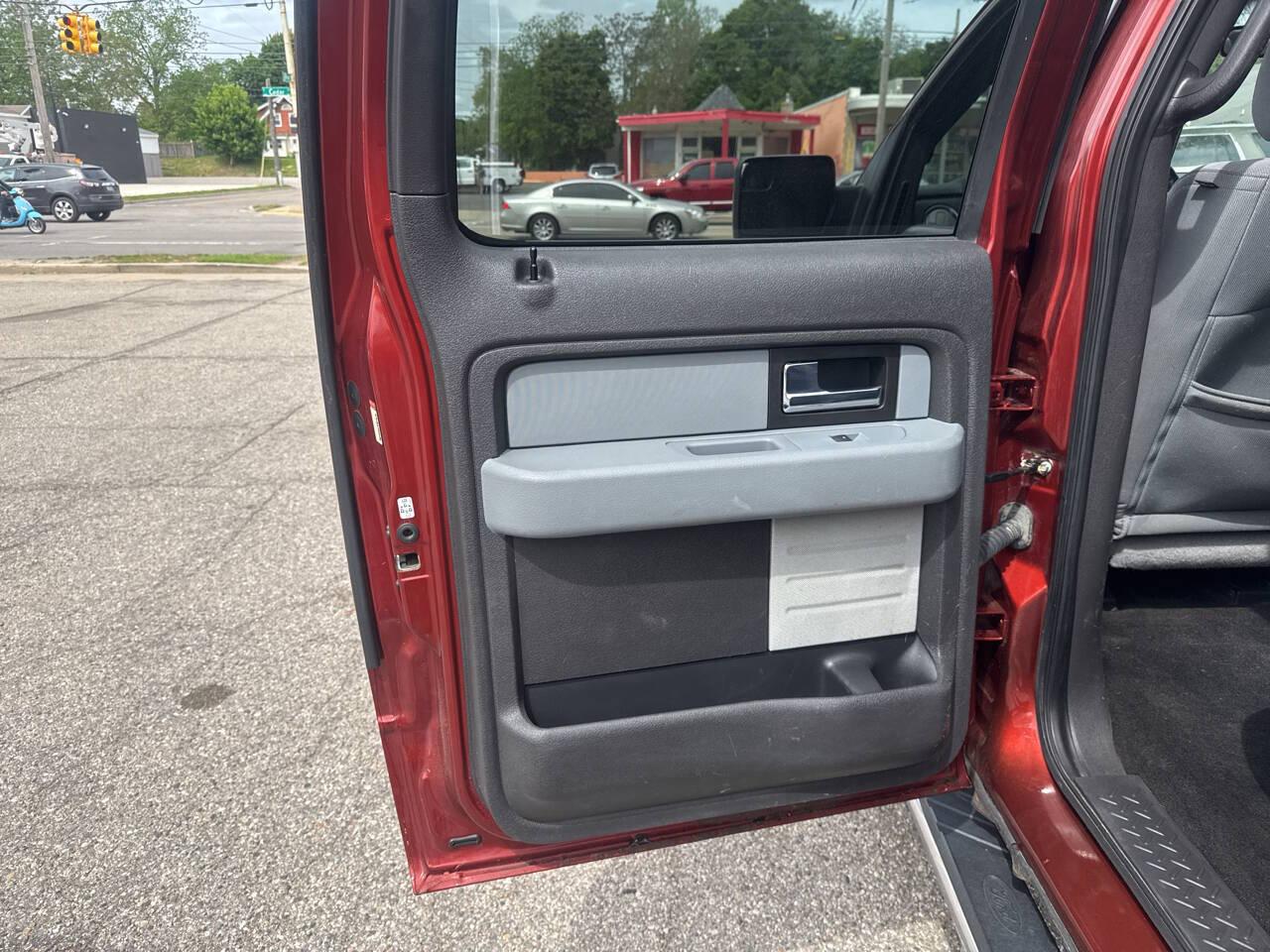 Ford F-150 Platinum SuperCrew 6.5-ft. Bed 4WD 2014