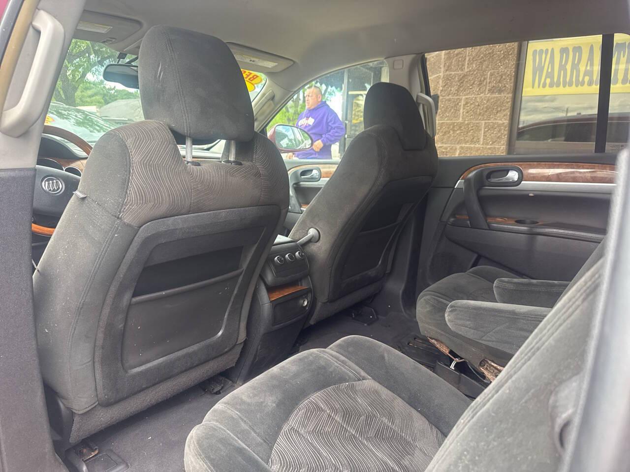 Buick Enclave CX FWD 2010