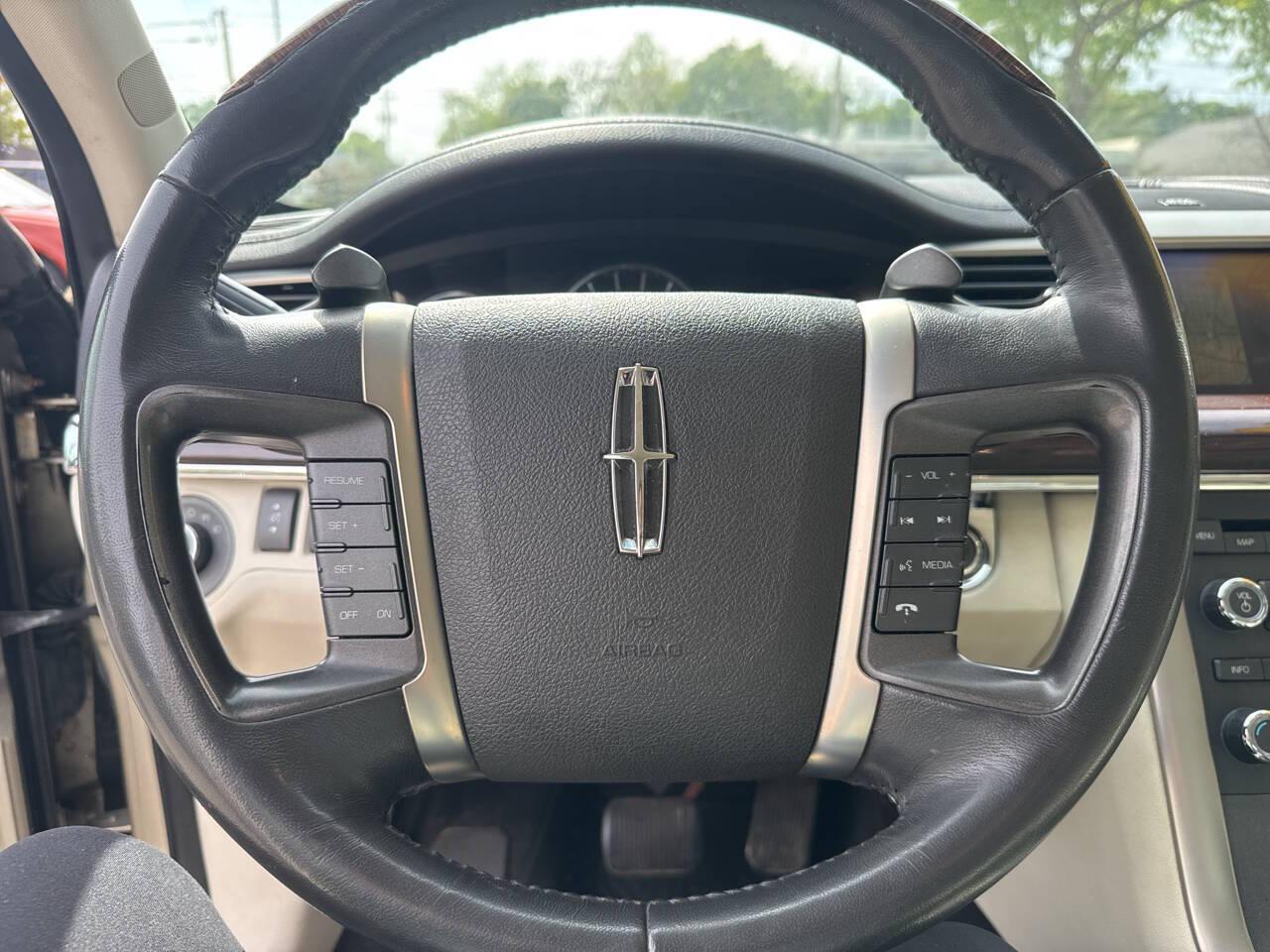 Lincoln MKS 3.7L FWD 2010