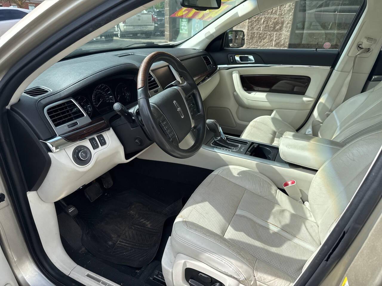 Lincoln MKS 3.7L FWD 2010