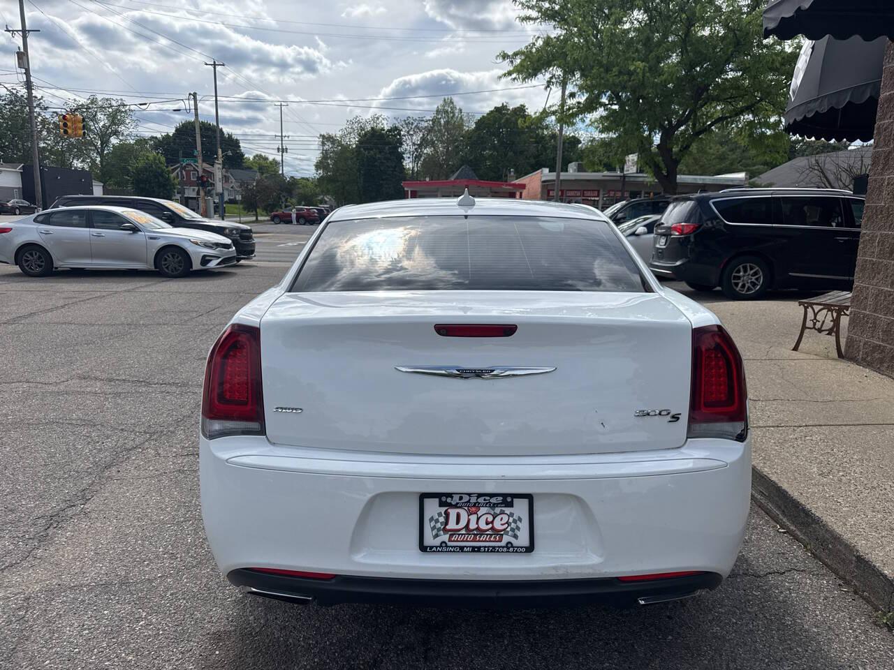 Chrysler 300 S V6 AWD 2015