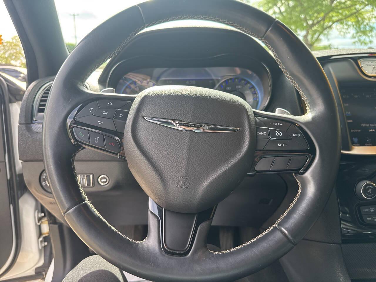 Chrysler 300 S V6 AWD 2015