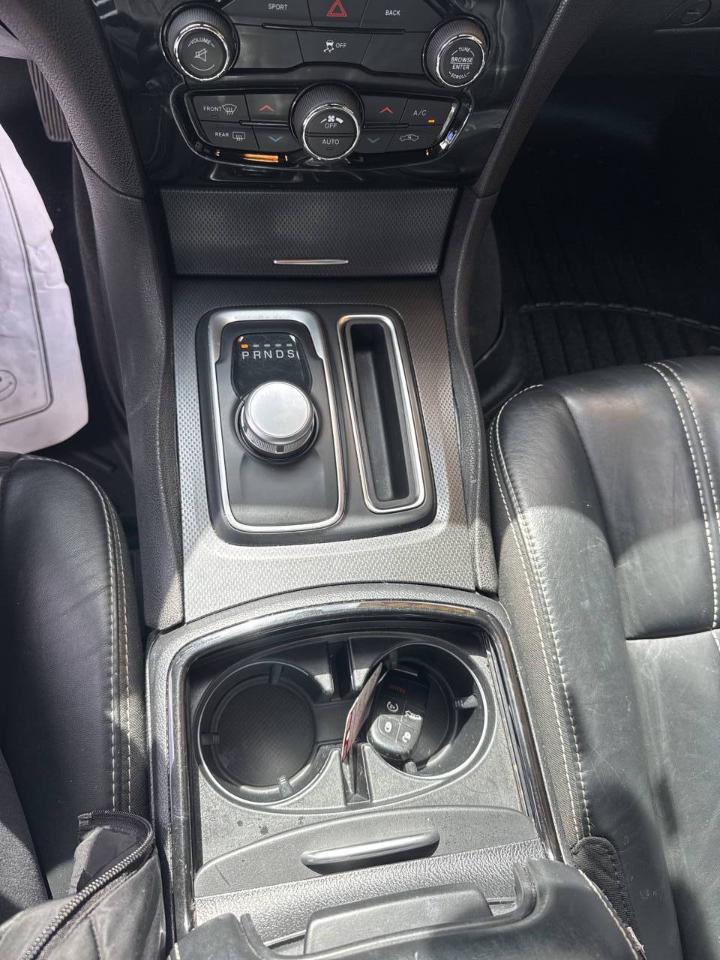 Chrysler 300 S V6 AWD 2015