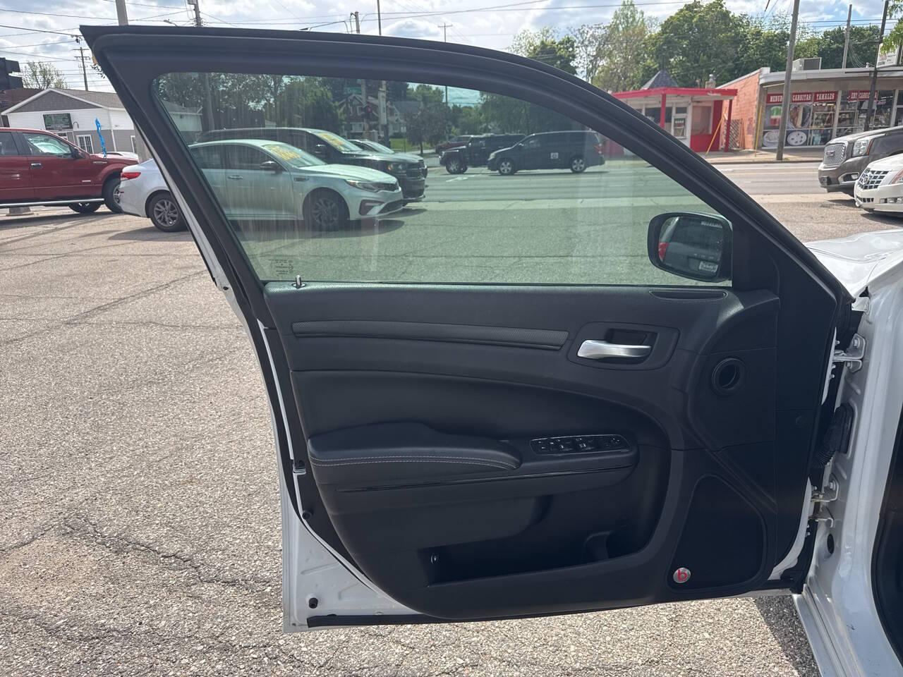 Chrysler 300 S V6 AWD 2015