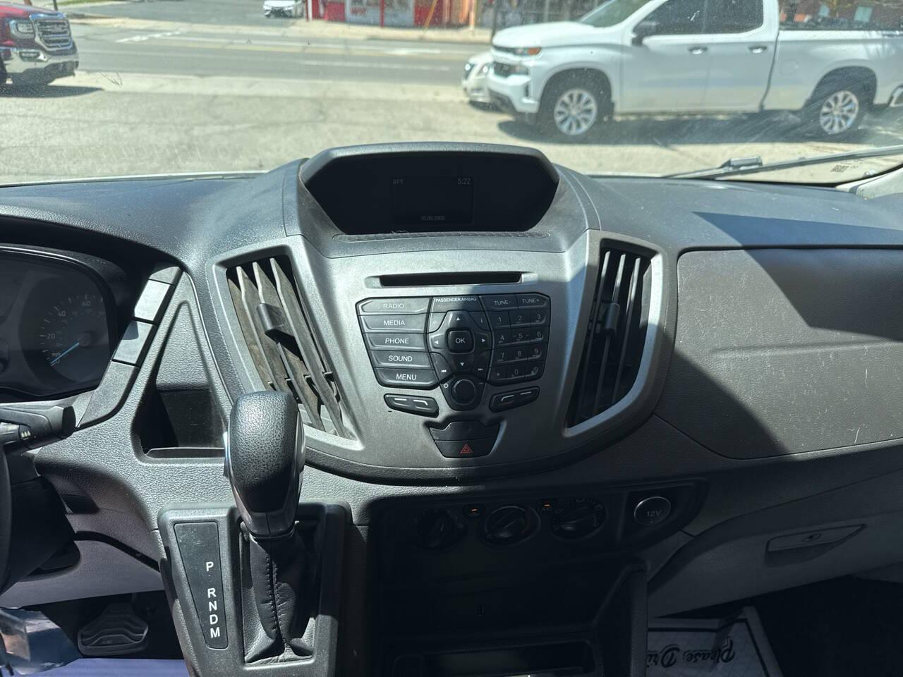 Ford Transit 250 Van Low Roof 60/40 Pass. 148-in. WB 2018