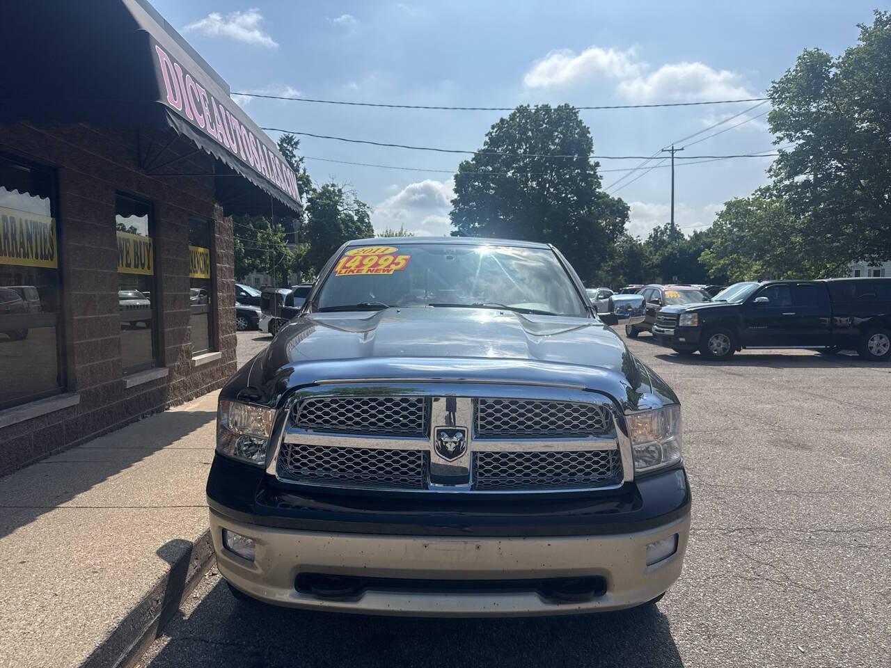 RAM 1500 Sport Crew Cab 4WD 2011