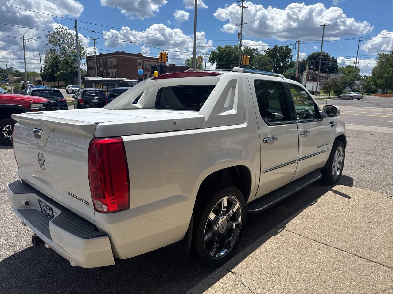 Cadillac Escalade EXT Sport Utility Truck 2008