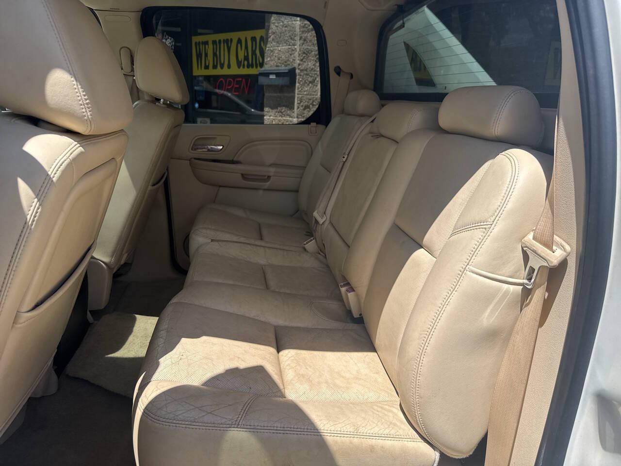 Cadillac Escalade EXT Sport Utility Truck 2008