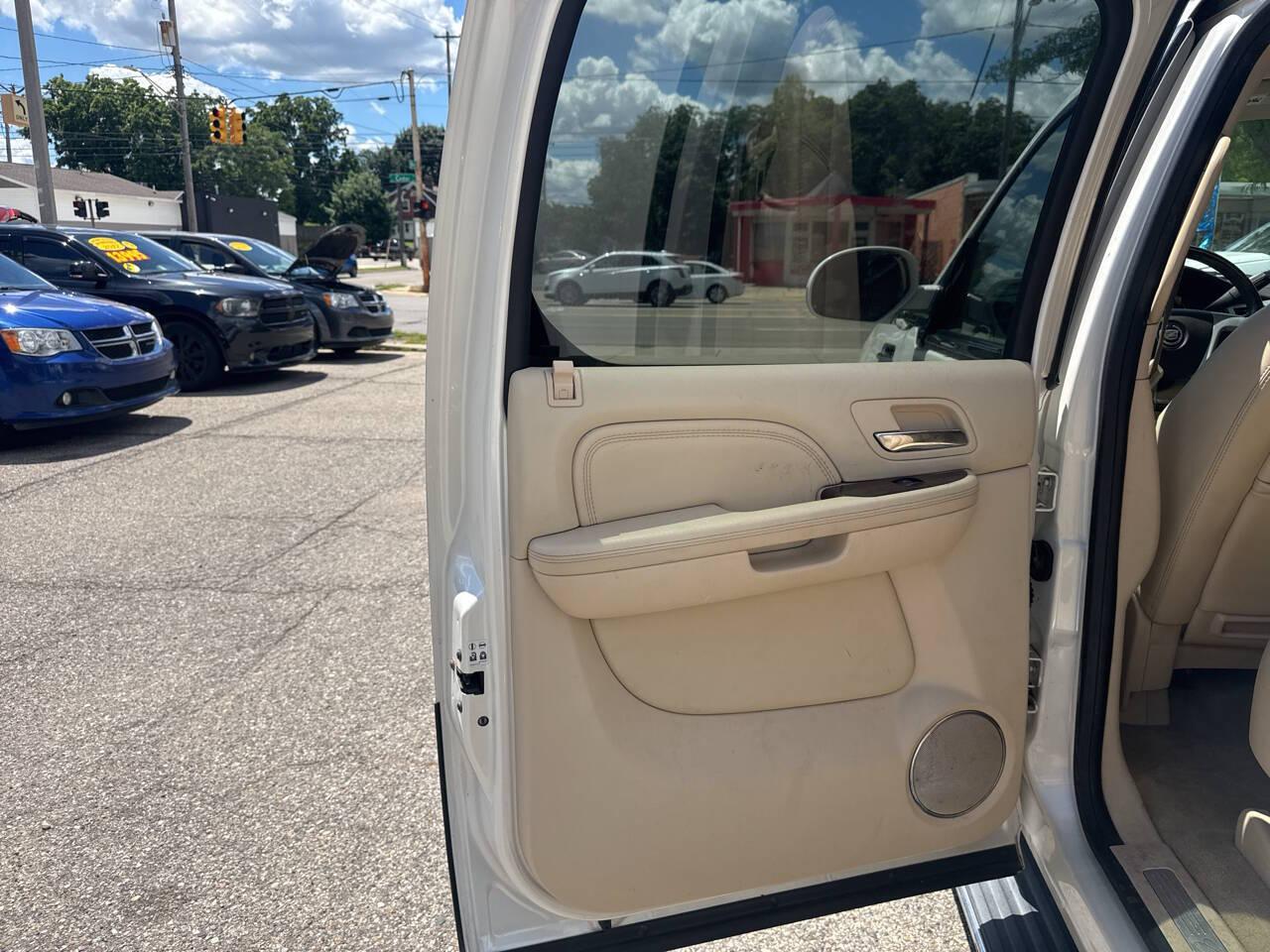 Cadillac Escalade EXT Sport Utility Truck 2008