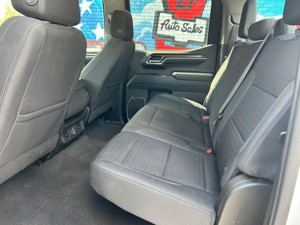 Chevrolet Silverado 1500 4WD Crew Cab 157" LT 2023