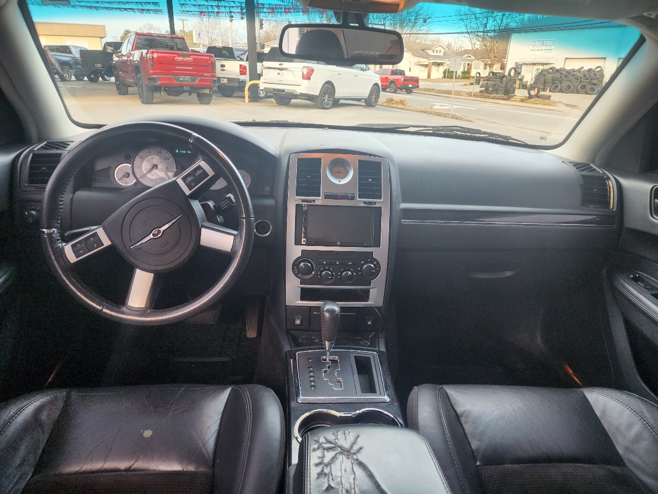 Chrysler 300 4dr Sdn 300S V6 RWD 2010