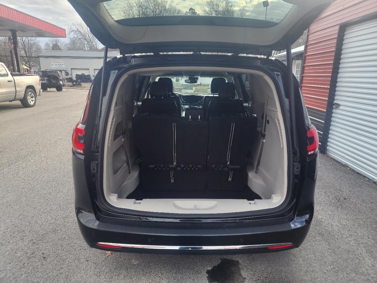 Chrysler Pacifica Touring L FWD 2022