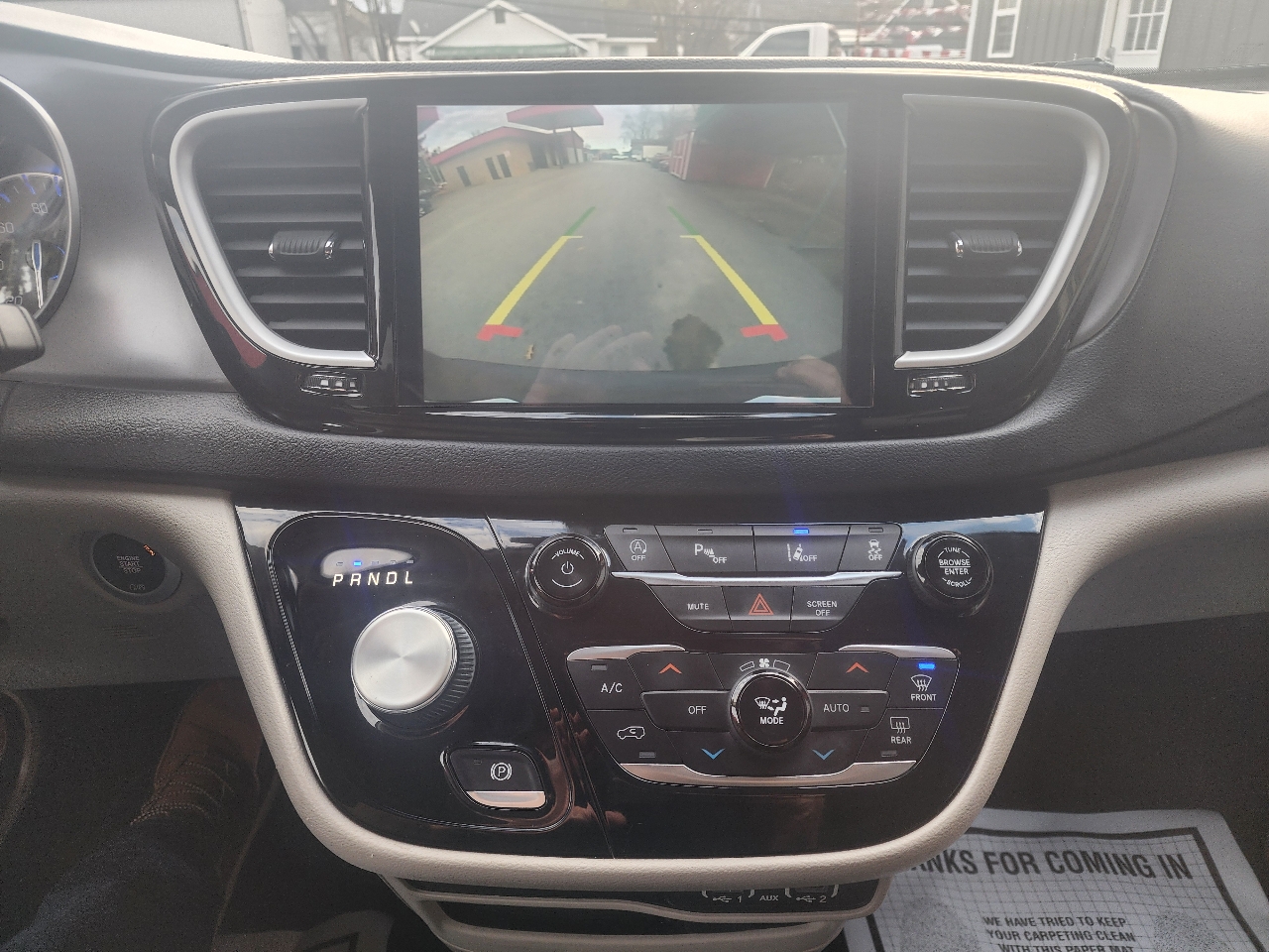 Chrysler Pacifica Touring L FWD 2022