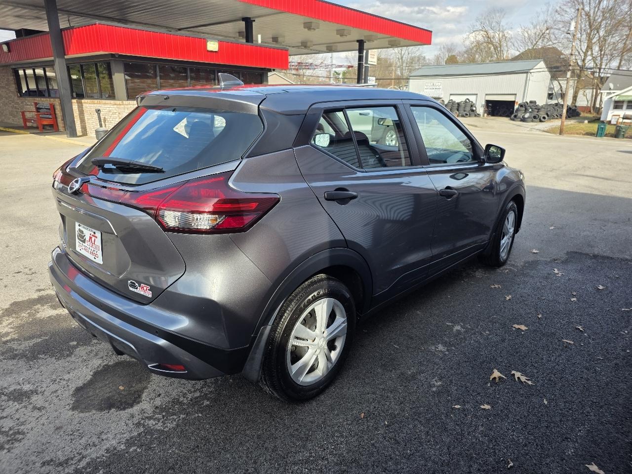 Nissan Kicks S FWD 2021