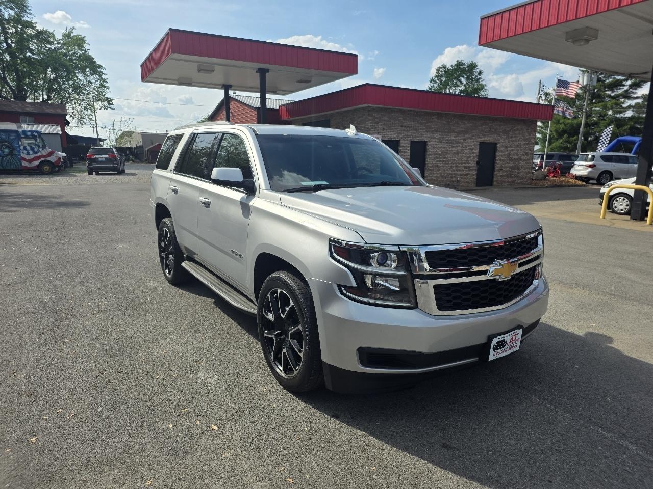 Chevrolet Tahoe 4WD 4dr LT 2017