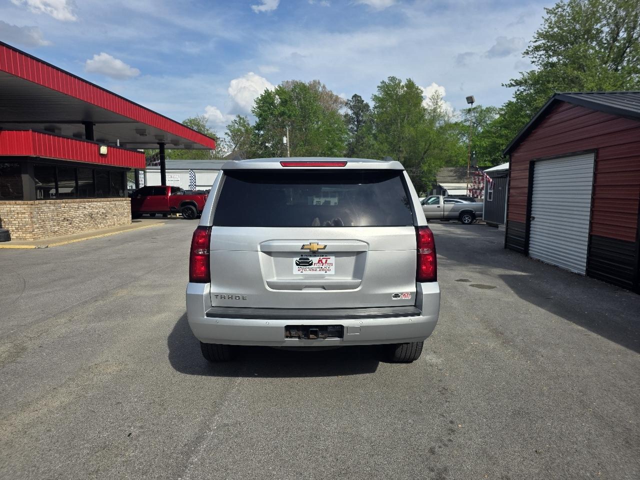 Chevrolet Tahoe 4WD 4dr LT 2017