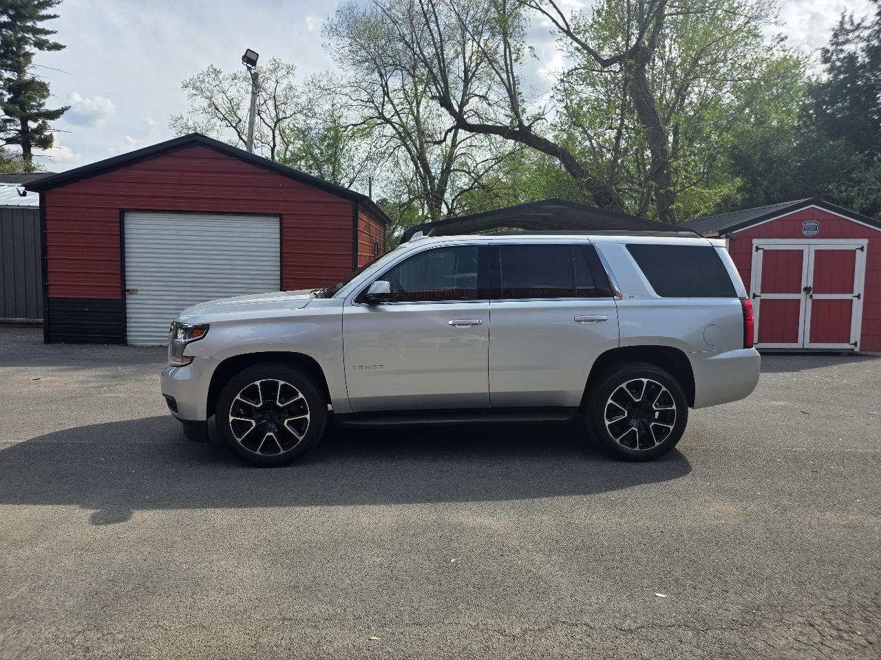 Chevrolet Tahoe 4WD 4dr LT 2017
