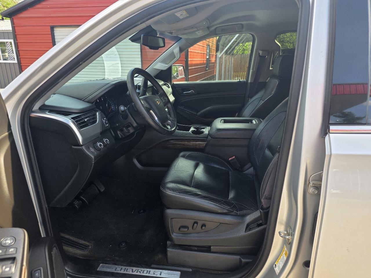 Chevrolet Tahoe 4WD 4dr LT 2017