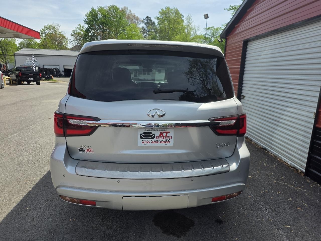 Infiniti QX80 LUXE AWD 2020
