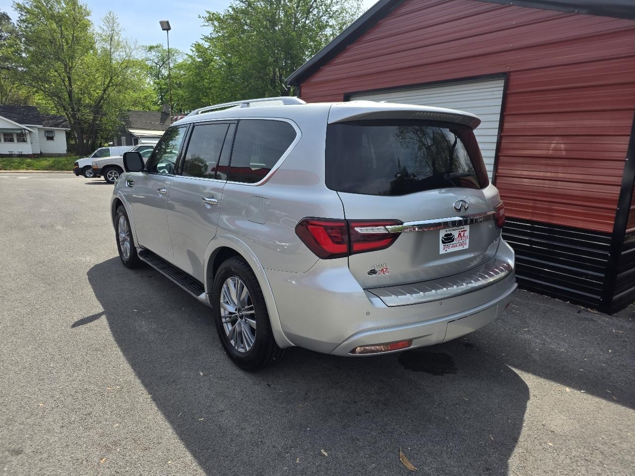Infiniti QX80 LUXE AWD 2020