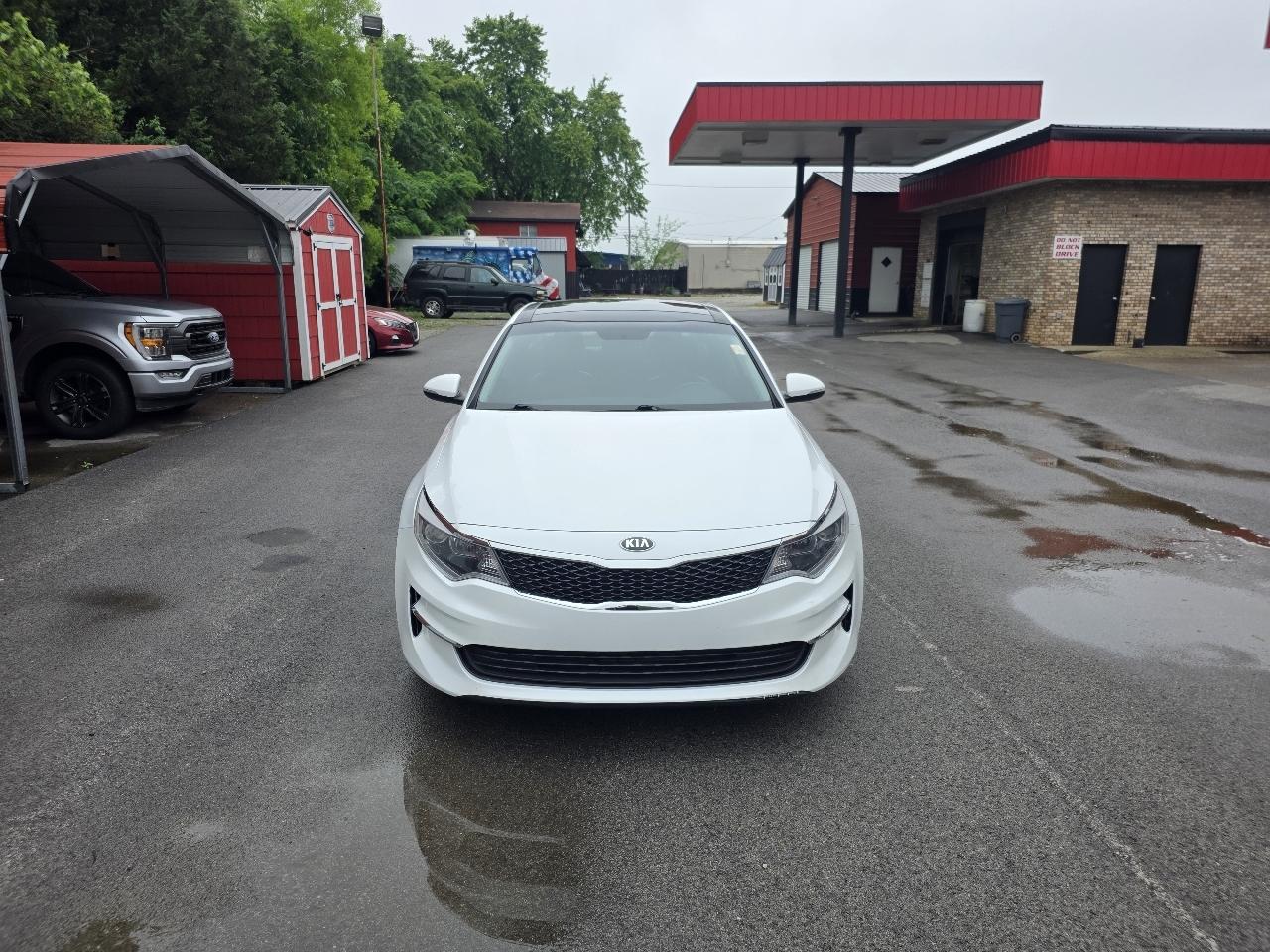 2018 Kia Optima EX AT's photo