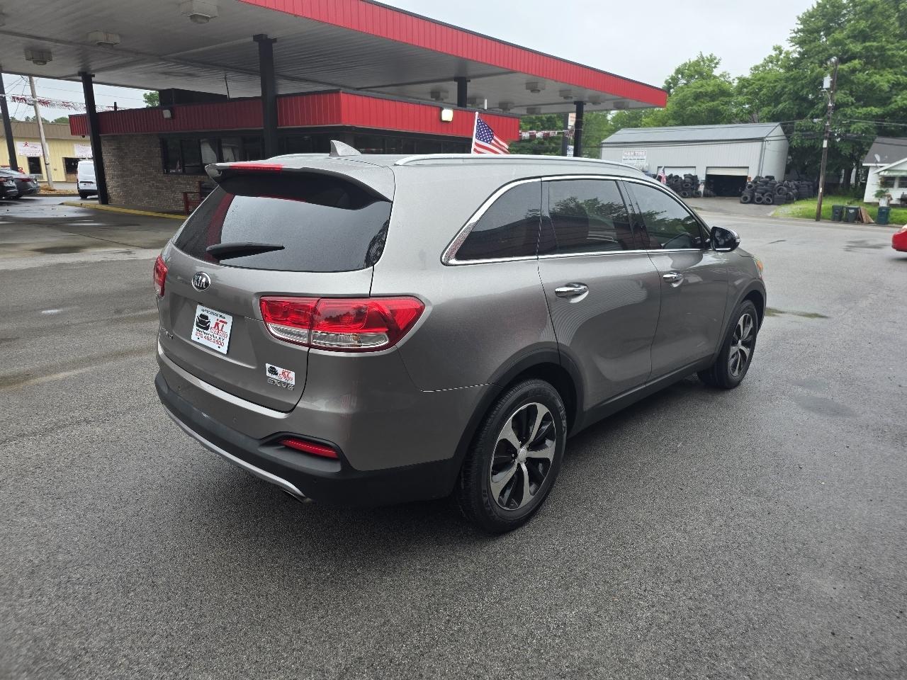 Kia Sorento EX V6 FWD 2017