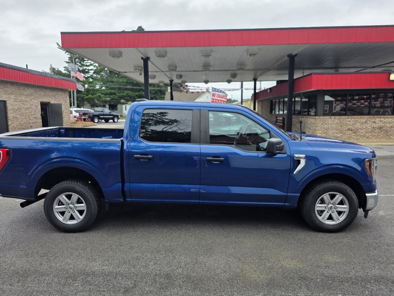 Ford F-150 XLT 2WD SuperCrew 5.5' Box 2023