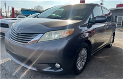 2011 Toyota Sienna 