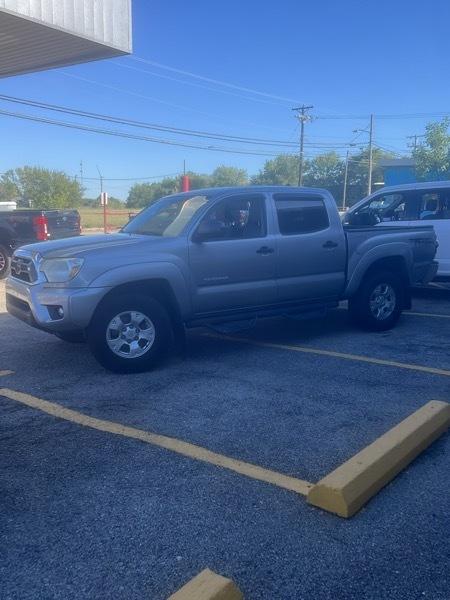 Toyota Tacoma PreRunner Double Cab V6 5AT 2WD 2014