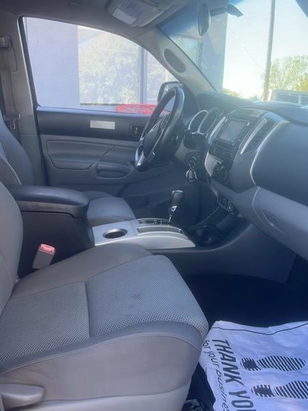Toyota Tacoma PreRunner Double Cab V6 5AT 2WD 2014