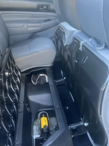 Toyota Tacoma PreRunner Double Cab V6 5AT 2WD 2014