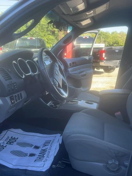 Toyota Tacoma PreRunner Double Cab V6 5AT 2WD 2014