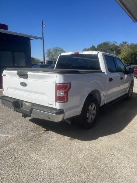 Ford F-150 2WD SuperCrew 139" XLT 2018