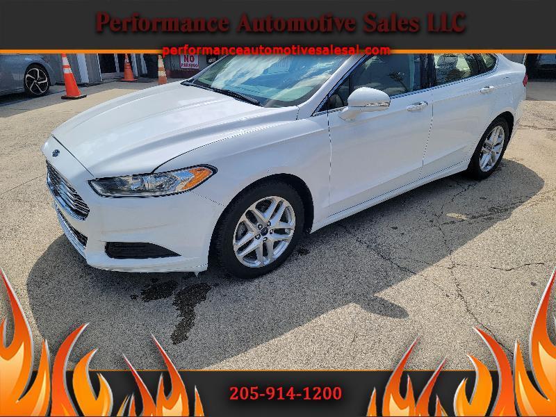 Ford Fusion SE 2015